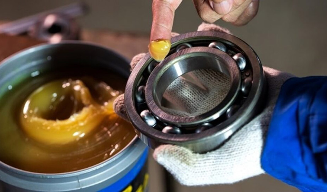 چطور گریس مناسب انتخاب کنیم؟